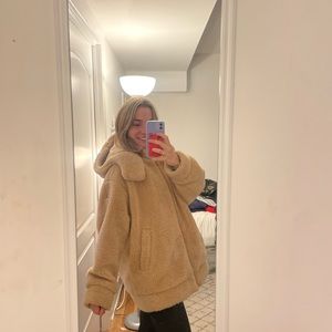 All yoga foxy sherpa in camel size S